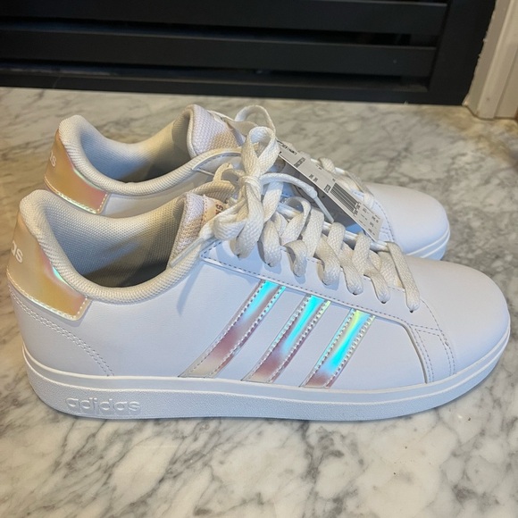 NWT ADIDAS Grand Court 2.0 K Unisex
Kids Tennis Shoe Sneakers size 6.5 - Picture 8 of 8